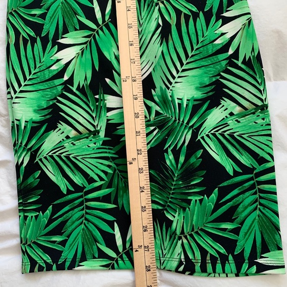 FOREVER 21 - Shop Now - Picture 5 of 7